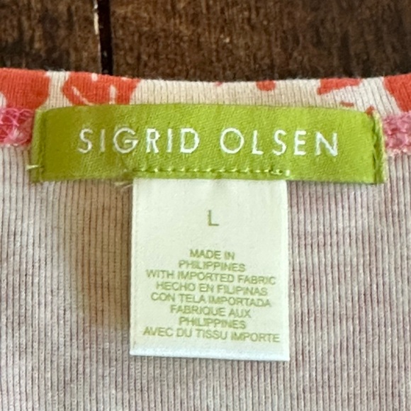 Sigrid Olsen | 90’s Y2K Floral V-Neck Cotton Top with Sequins - Picture 3 of 10